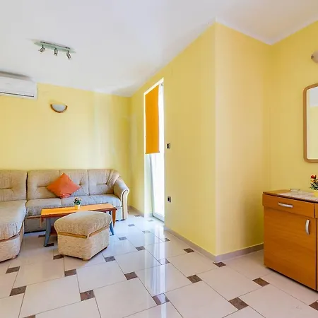 350 Meter Zum Mit Wifi, Klima Appartement