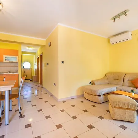 Apartment 350 Meter Zum Mit Wifi, Klima *